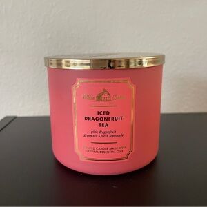 Bath & Body Works White Barn Iced Dragonfruit Tea Candle